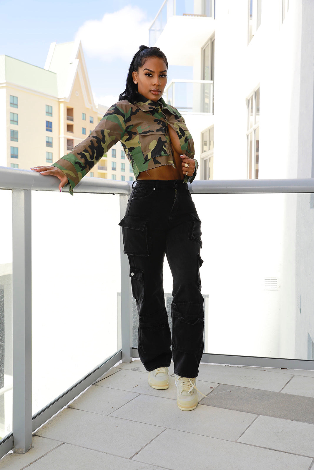 COMBAT CROP TOP